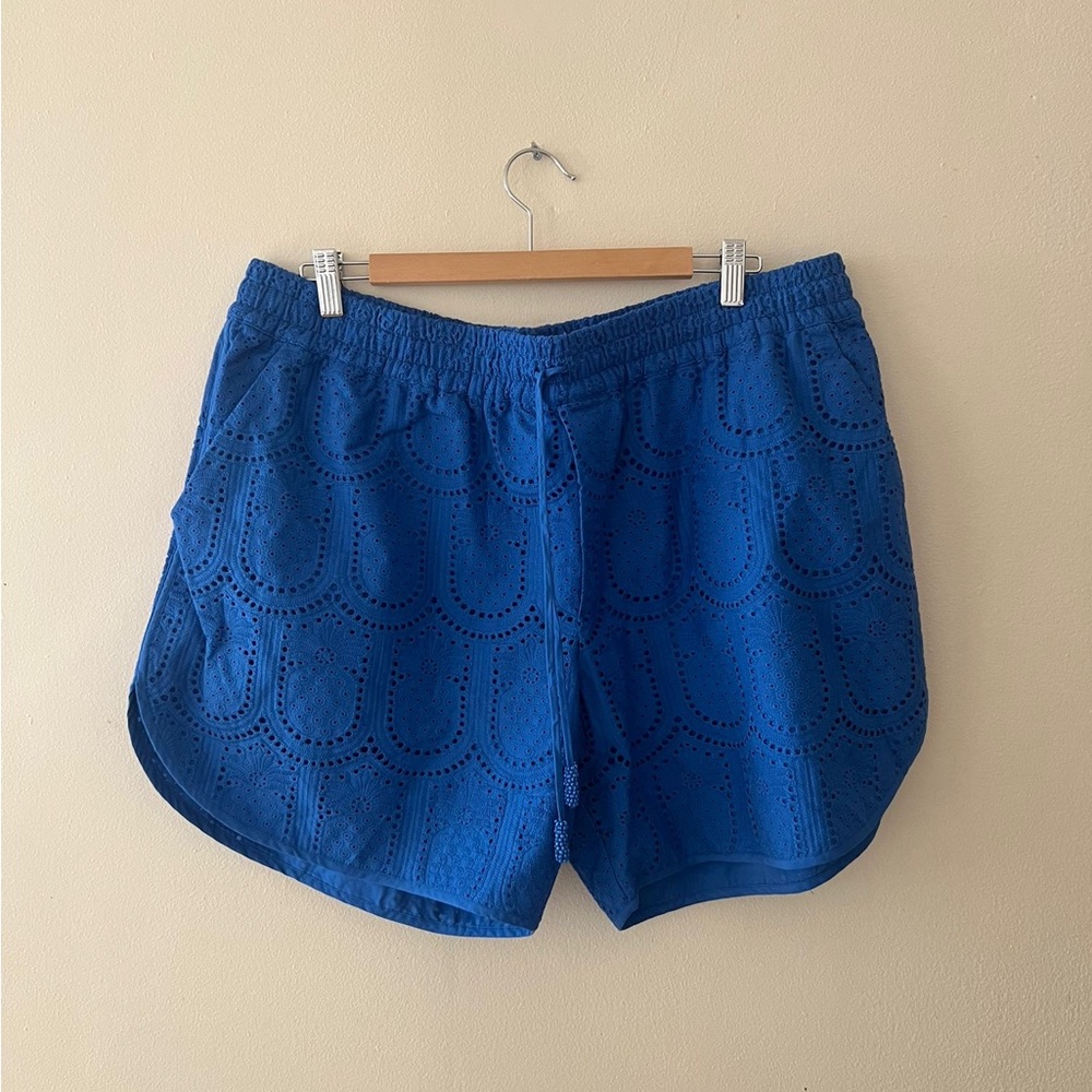 FARM Rio Blue Pineapple Eyelet Shorts - Picture 6 of 9